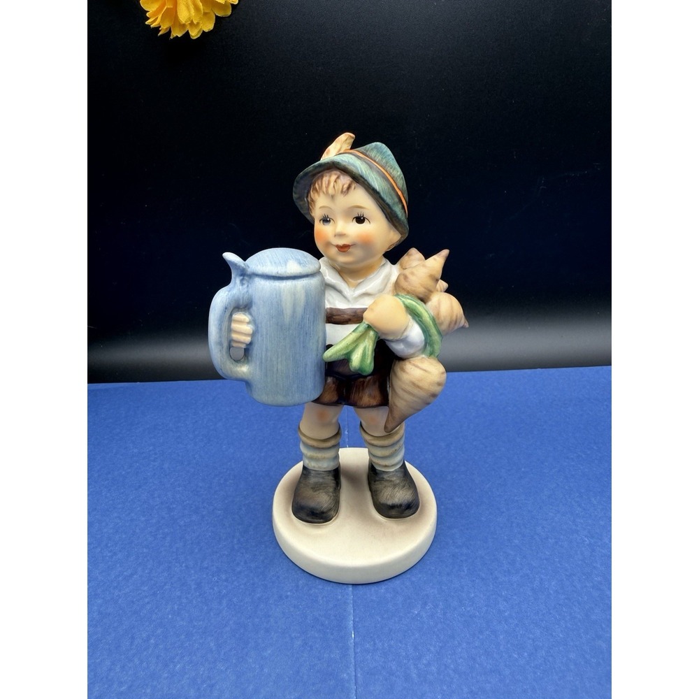 Vintage Goebel Hummel Figurine"Beer For Father" #87 TKM-5 1972-1979 West Germany